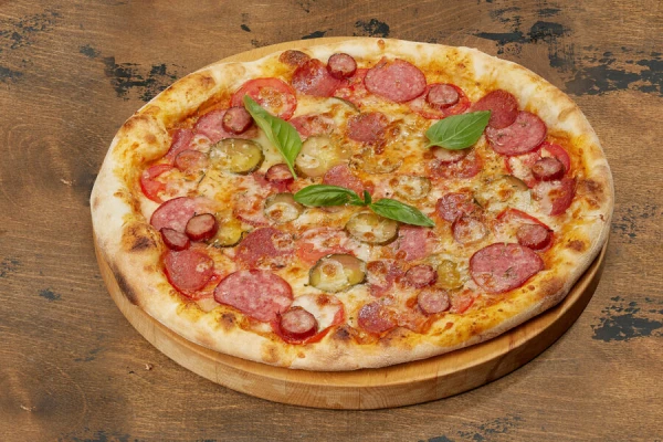 Пицца Мясное трио большая