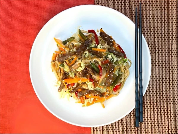 Удон с говядиной 