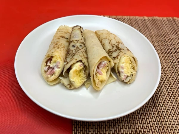 Блины с ветчиной и сыром 2 шт.