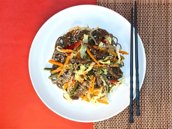 Соба с говядиной