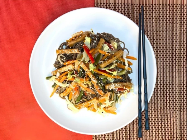 Соба с мясом птицы