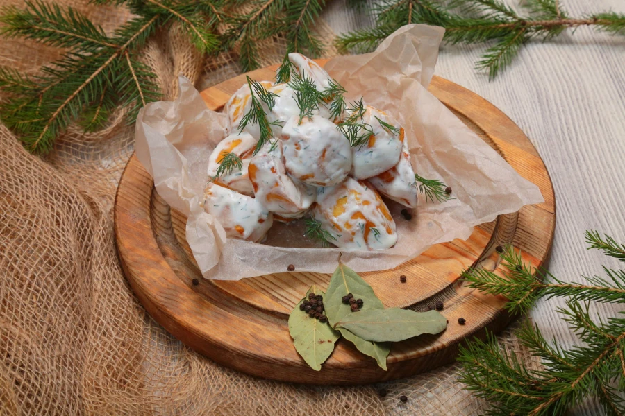 Картофель, запеченный в сметане, на компанию