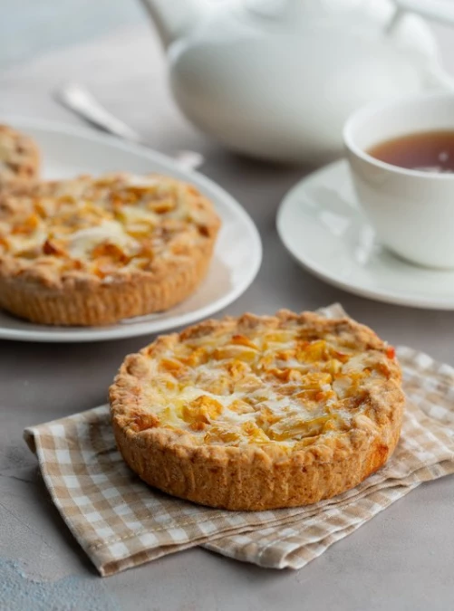 Шарлотка с яблоками