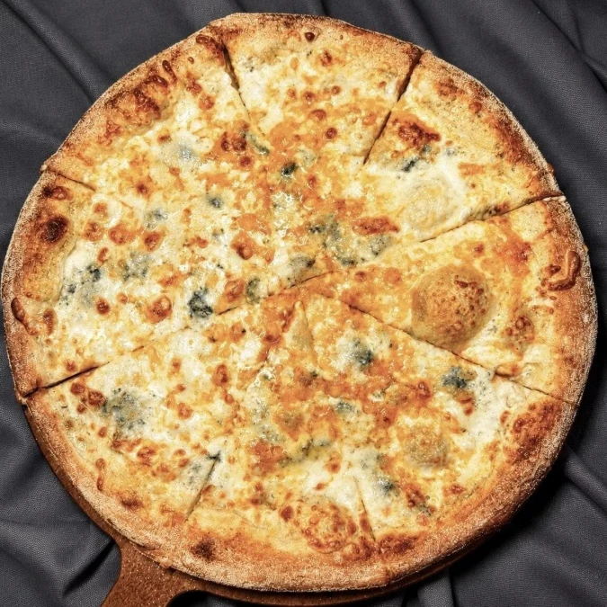 Пицца 4 сыра