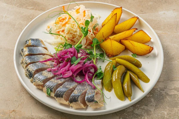 Закуска с Сельдью