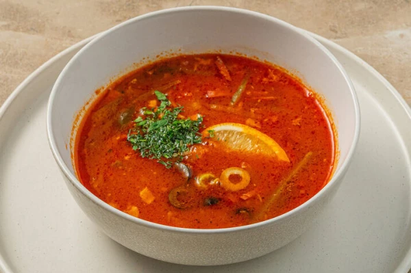 Солянка мясная