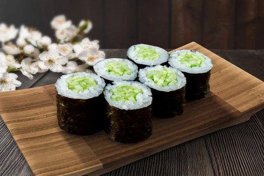 Маки с огурцом 