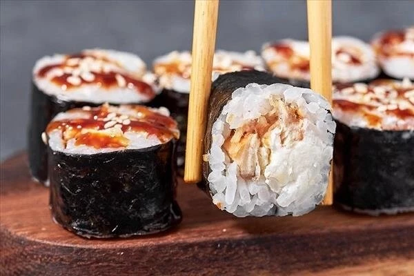 ролл Сливочный с угрем