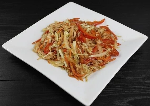 Салат С ФУНЧОЗОЙ и КУРИЦЕЙ