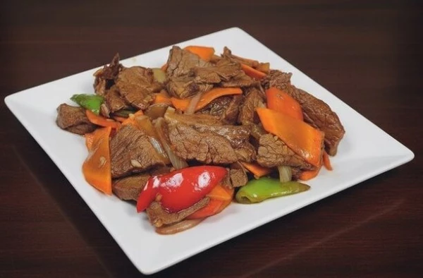 ГОВЯДИНА НА СКОВОРОДЕ (Азия)