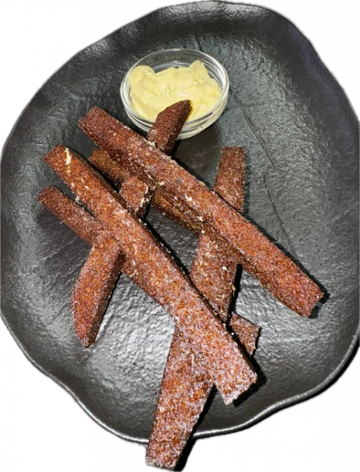 Чесночные гренки с сырным соусом