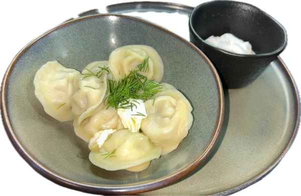 Пельмени классические со сметаной