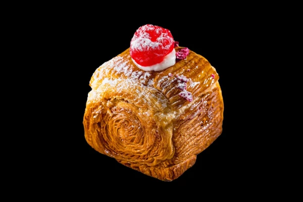 Слойка чизкейк-вишня 