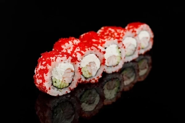 КАЛИФОРНИЯ "НЕ КЛАССИЧЕСКИЙ" С КРЕВЕТКОЙ РОЛЛ 