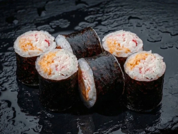 МАКИ РОЛЛ С ОСТРЫМ СНЕЖНЫМ КРАБОМ 