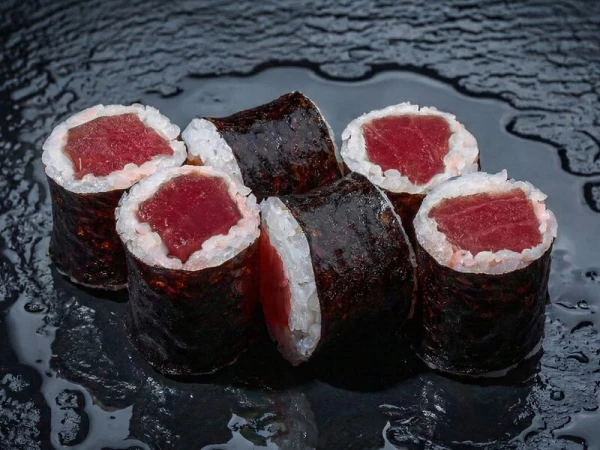 МАКИ РОЛЛ С ТУНЦОМ 